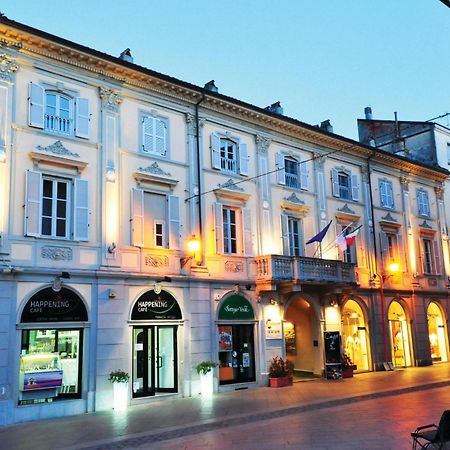 Hh Hermoso Housing Валенца Екстер'єр фото